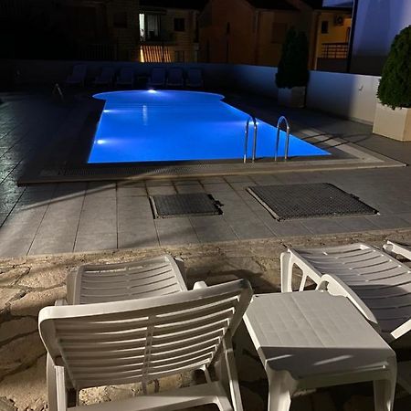 Deluxe Pool Apartment 4 Petrovac Buitenkant foto